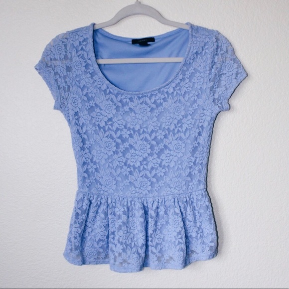 Forever 21 Tops - 💕 Blue Lace Peplum Forever 21 Top